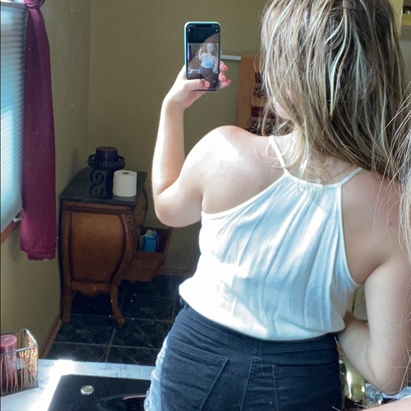 Tank top - Picture 3 of 3